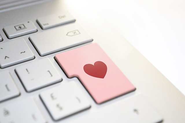 LTR – co to znaczy na Tinderze?