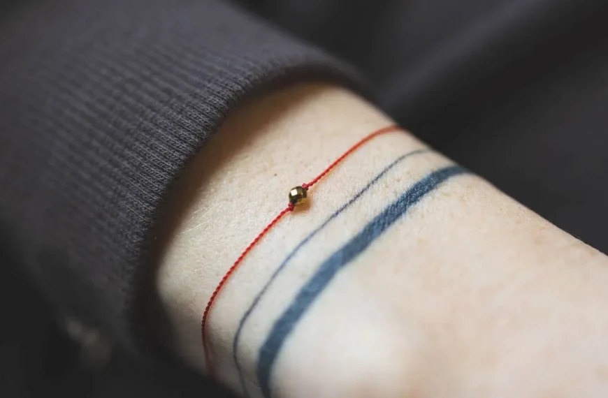 Minimalistyczne bransoletki – subtelność w prostocie